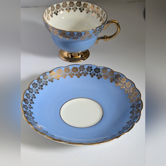 Rosina Bone China Footed Teacup and Saucer Periwinkle Blue Gold Flowers Vintage - Picture 8 of 13